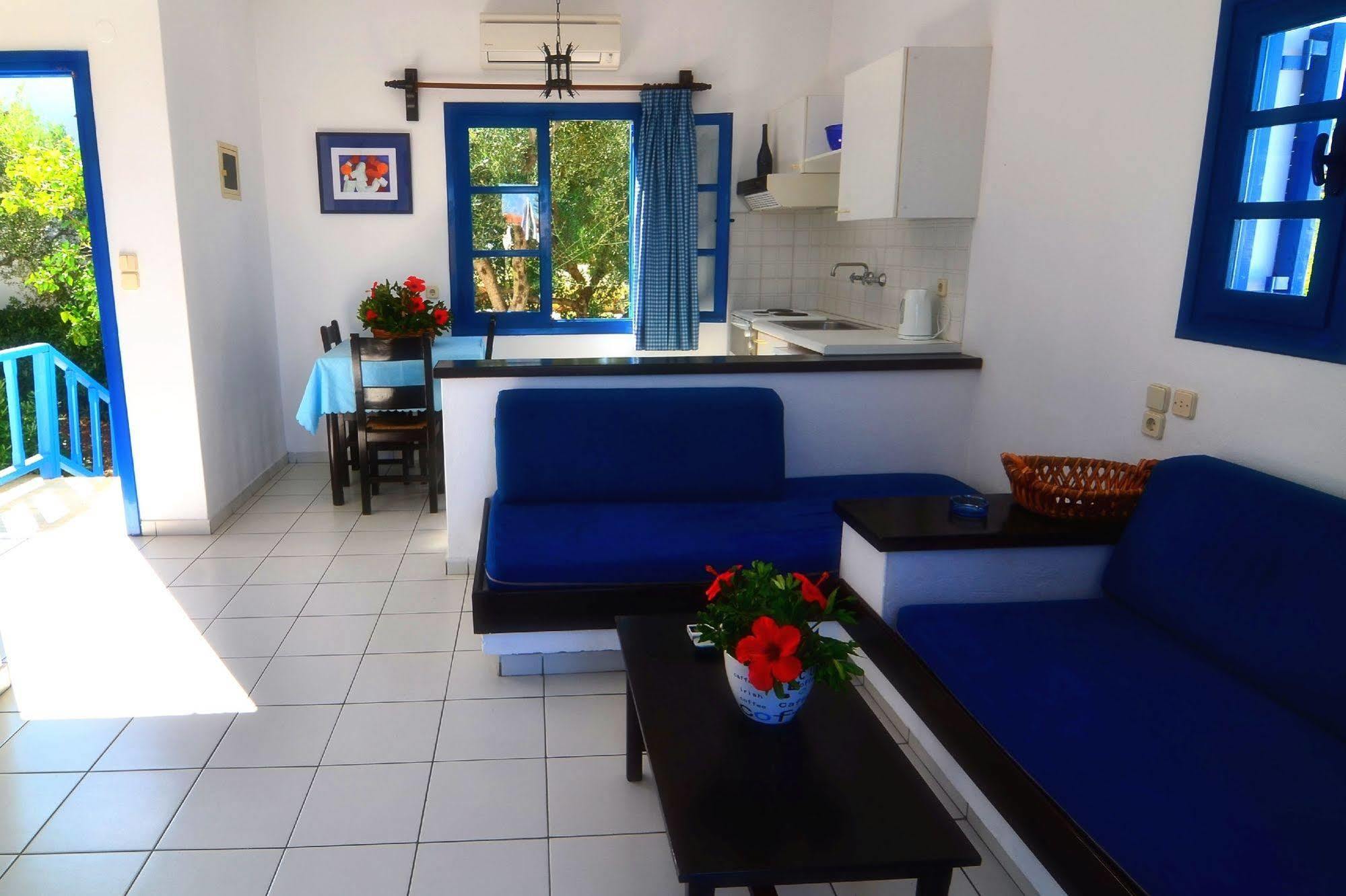 Sirius Apartments Chersonissos Buitenkant foto